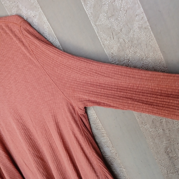 💎 Lululemon LIKE NEW Women's Top Athletic Flowy DARE TO DRAPE #0366 - Picture 7 of 10